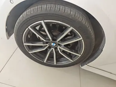 BMW 3 Series 2020, 113000 км, за 16082.68 USD - фото 23