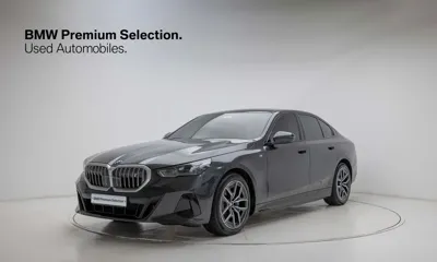 BMW i5