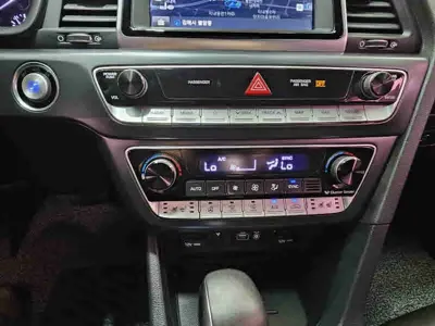 Hyundai Sonata 2018, 174092 км, за 6953.64 USD - фото 11