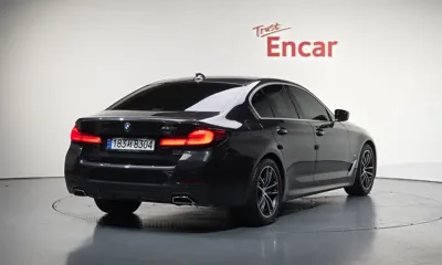 BMW 5-Series 2022, 42186 км, за 25993.5 USD