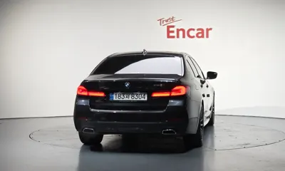 BMW 5-Series 2022, 42186 км, за 25993.5 USD