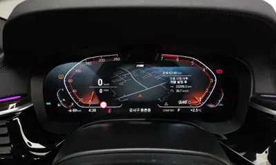 BMW 5-Series 2022, 42186 км, за 25993.5 USD - фото 8
