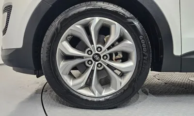 Hyundai Santafe 2015, 238973 км, за 5817.03 USD