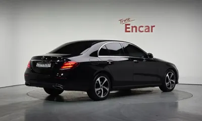 Mercedes-Benz E-Class 2020, 85794 км, за 18314.3 USD
