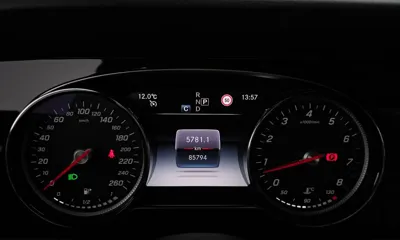 Mercedes-Benz E-Class 2020, 85794 км, за 18314.3 USD - фото 8