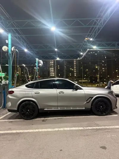 BMW X6M 2021, 82260 км, за 58566.81 USD - фото 6