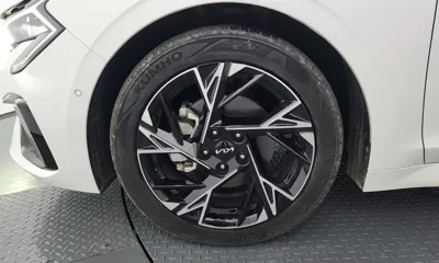 Kia K5 2024, 28815 км, за 20837.39 USD