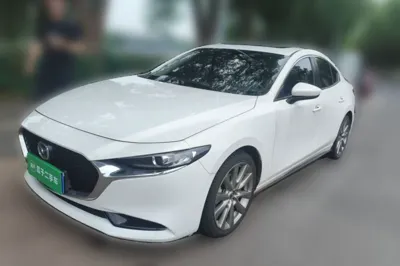 Mazda Mazda 3 Axela · 2021 год