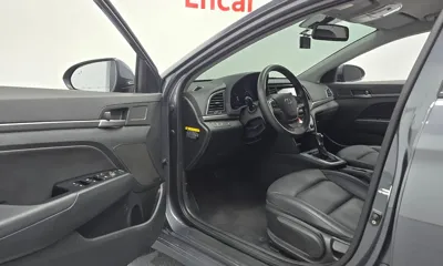 Hyundai Avante 2018, 152472 км, за 5448.34 USD - фото 10