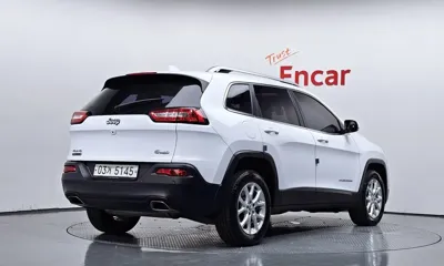 Jeep Cherokee 2015, 155242 км, за 3708.04 USD