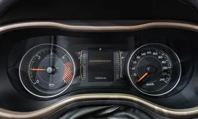 Jeep Cherokee 2015, 155242 км, за 3705.39 USD - фото 8