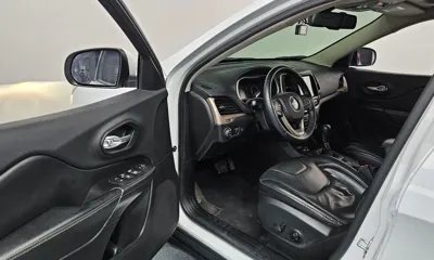 Jeep Cherokee 2015, 155242 км, за 3705.39 USD - фото 10