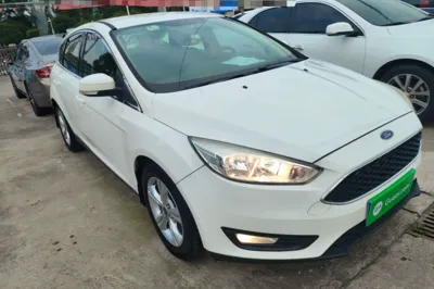 Ford Focus 2015, 101800 км, за 4988 USD