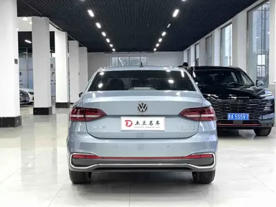 Volkswagen Lavida 2022, 25099 км, за 16009.11 USD