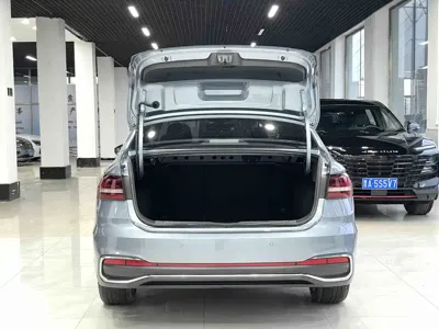 Volkswagen Lavida 2022, 25099 км, за 16009.11 USD - фото 16