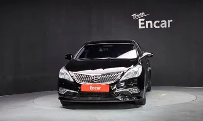 Hyundai Grandeur 2015, 179058 км, за 2734.91 USD