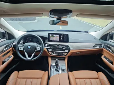 BMW 6 Series GT 2023, 63000 км, за 37789.36 USD - фото 6