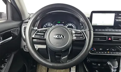 Kia Seltos 2020, 92653 км, за 11105.24 USD - фото 16