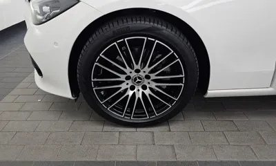 Mercedes-Benz C-Class 2024, 14903 км, за 27257.38 USD