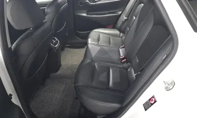 Hyundai Grandeur 2018, 138089 км, за 8273.62 USD - фото 12