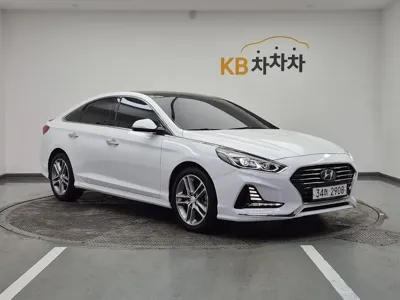 Hyundai Sonata 2019, 50311 км, за 8580.9 USD