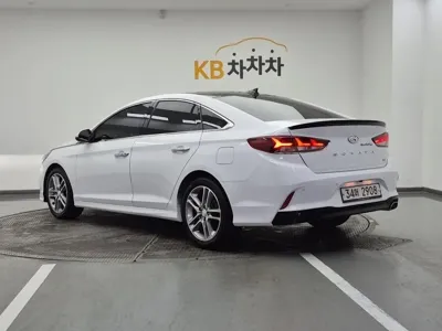 Hyundai Sonata 2019, 50311 км, за 8580.9 USD
