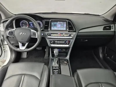 Hyundai Sonata 2019, 50311 км, за 8580.9 USD
