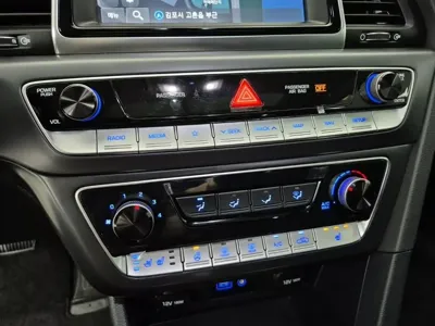 Hyundai Sonata 2019, 50311 км, за 8580.9 USD - фото 10