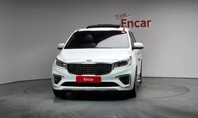 Kia Canival 2019, 100913 км, за 12884.04 USD