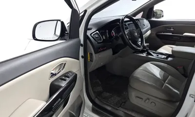 Kia Canival 2019, 100913 км, за 12890.01 USD - фото 11