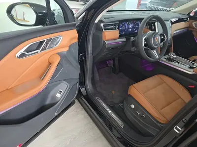 Hongqi Hongqi HS7 PHEV 2025, 2800 км, за 24092.5 USD - фото 23