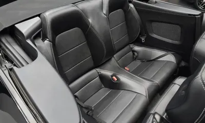 Ford Mustang 2017, 76770 км, за 14521.06 USD - фото 26