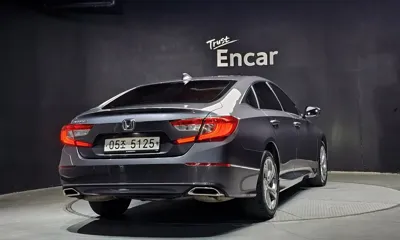 Honda Accord 2018, 85173 км, за 10174.61 USD