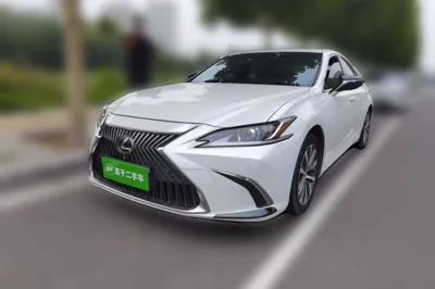 Lexus ES · 2018 год