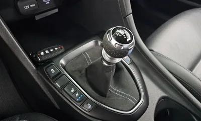 Hyundai Veloster 2021, 86810 км, за 11655.92 USD - фото 9