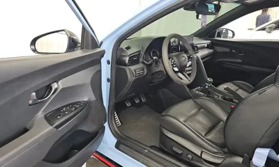 Hyundai Veloster 2021, 86810 км, за 11655.92 USD - фото 10