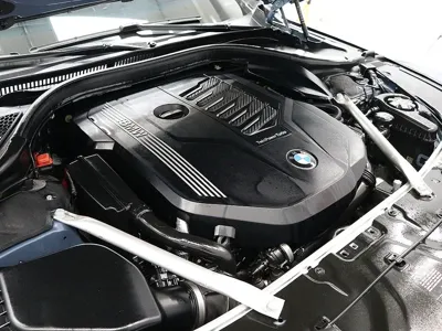 BMW 8-Series 2021, 89859 км, за 40065.17 USD - фото 6