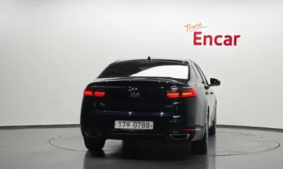 Kia K7 2016, 180798 км, за 4364.82 USD