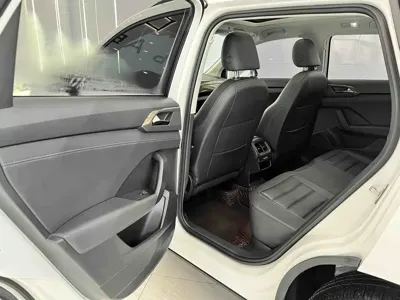 Volkswagen Tharu 2023, 11000 км, за 21894.81 USD - фото 12