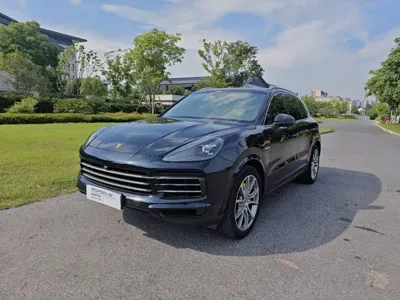 Porsche Cayenne Hybrid · 2021 год