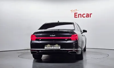 Kia K9 2022, 206313 км, за 14305.24 USD