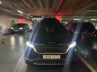 Kia Canival 2023, 49000 км, за 38255.69 USD