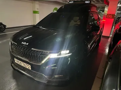 Kia Canival 2023, 49000 км, за 38255.69 USD