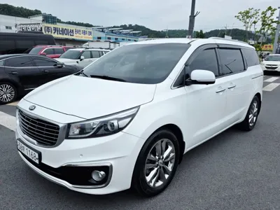 Kia Canival · 2017 год