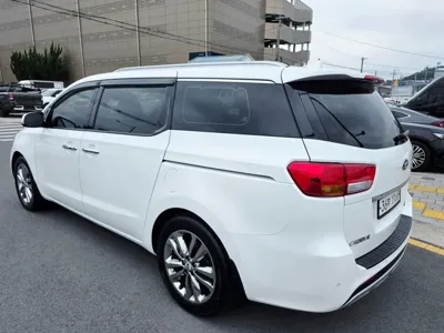 Kia Canival 2017, 165885 км, за 6277.1 USD