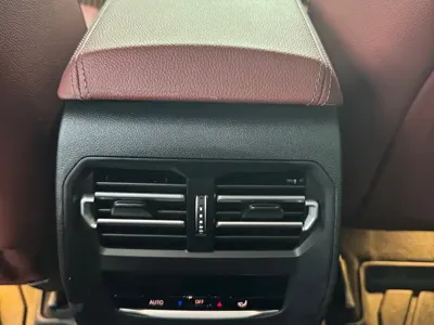 BMW 3 Series 2024, 18000 км, за 24396.08 USD - фото 7