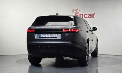 Land Rover Range Rover Velar 2018, 75675 км, за 21433.24 USD