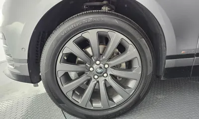 Land Rover Range Rover Velar 2018, 75675 км, за 21433.24 USD