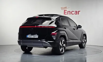Hyundai Kona 2023, 28497 км, за 17517.2 USD