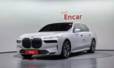 BMW 7-Series · 2023 год
